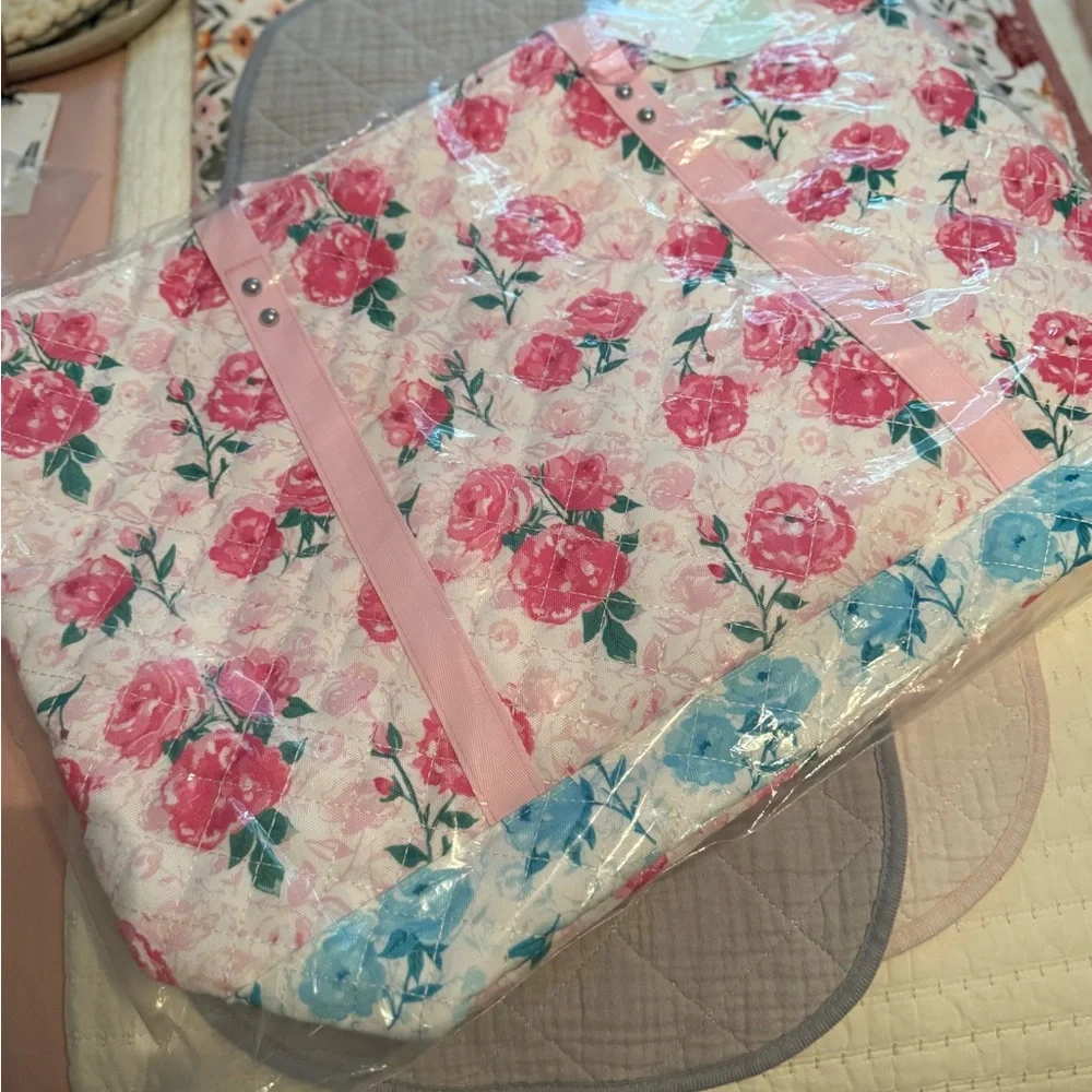 Sweethoney Quilted Tote, Raspberry Roses - Picture 2 of 2